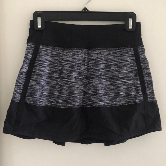 NWOT Lululemon Pace Rival Skirt II Dramatic Static Black (Tall) - Picture 3 of 11